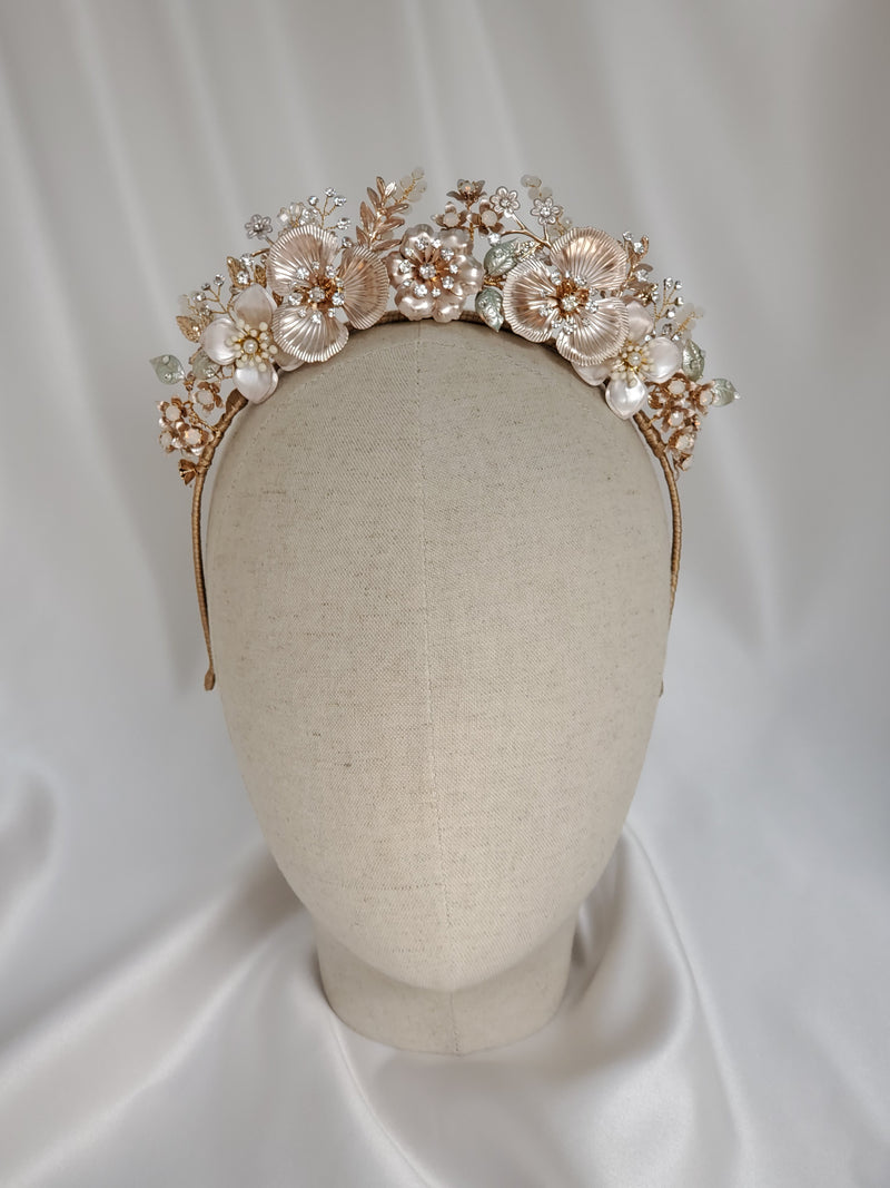 Antonella Crown